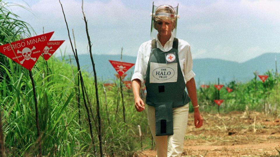 Princess Diana landmine walk