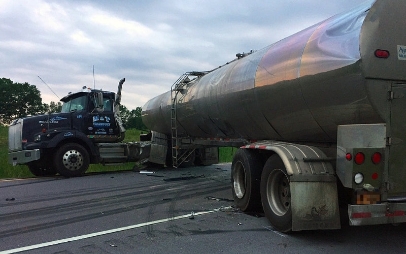 “Why are they there?” Trucking regulators fail Australian truckies as death toll rises