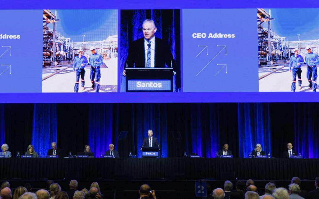 Oil-gas giant defends energy policy, share-price slide