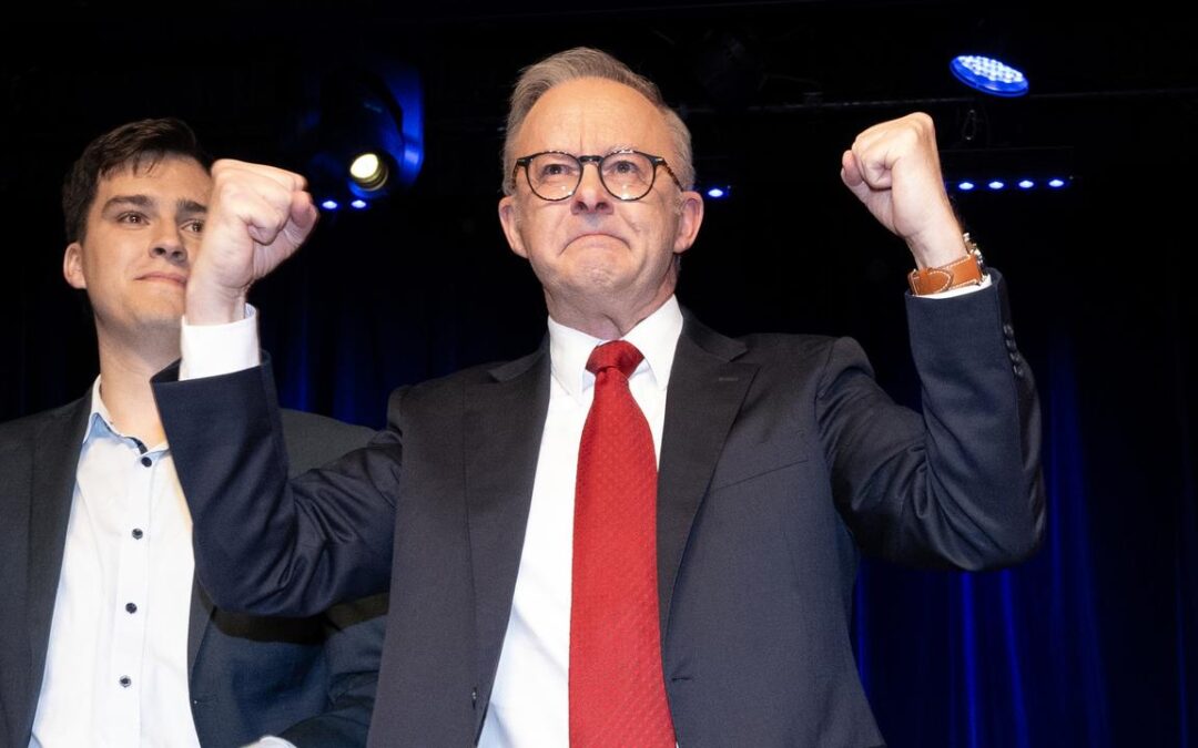 Labor moving on student debt promise, Liberals flounder