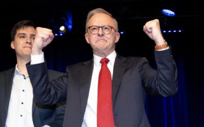 Labor moving on student debt promise, Liberals flounder