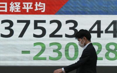 Asia stocks edge up as US trade deals in focus