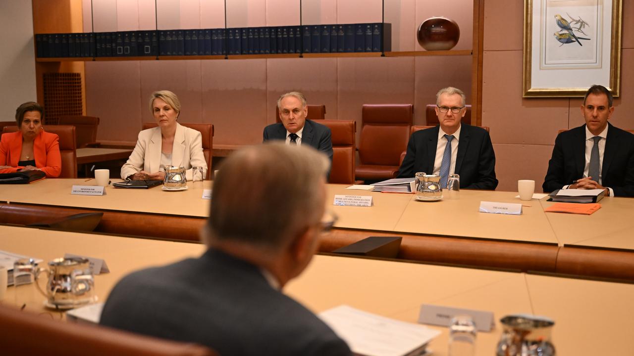 ANTHONY ALBANESE CABINET MEETING