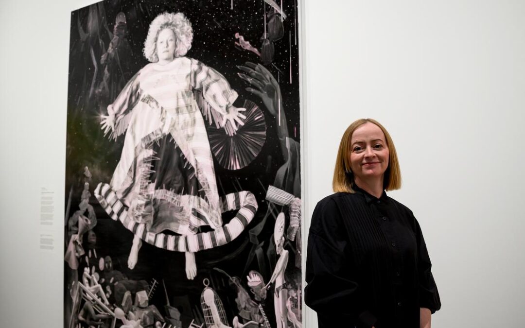 Multiverse of motherhood shines brightest in Archibald