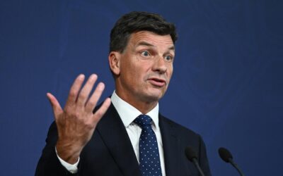 Economists slam major parties over timing of costings