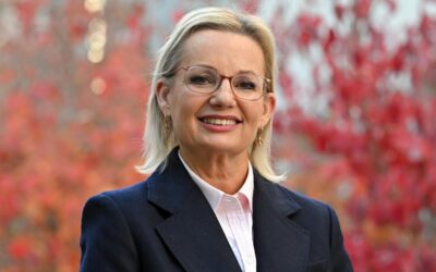 Liberals’ first female leader could face ‘glass cliff’