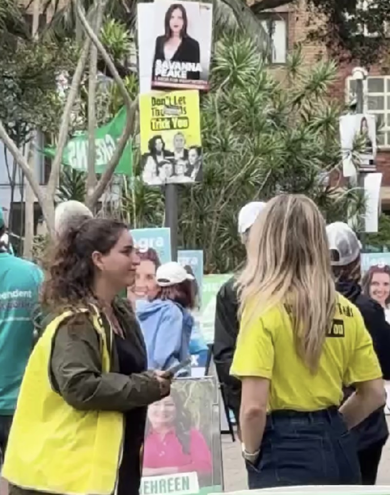 Calland addressing her Israeli volunteers. Source: Better Australia, Instagram