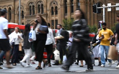Unemployment to hold steady as pay packets swell