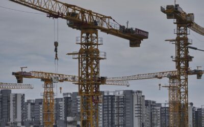 China economy to top almost $30 trillion, planner says