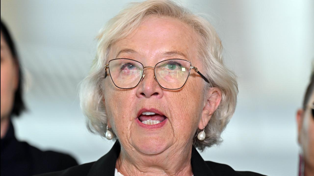 Anne Hollonds