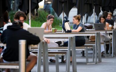 HECS debt relief nears as Labor eyes further uni reform