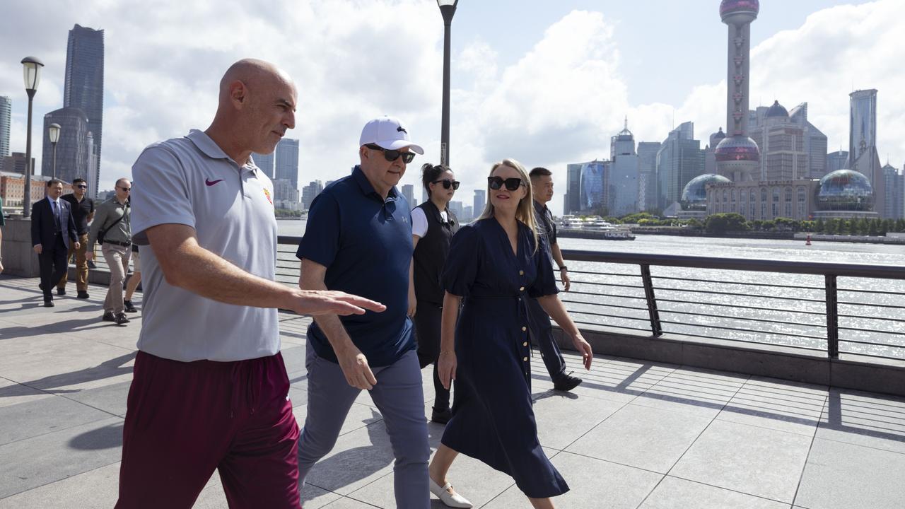 Kevin Muscat, Anthony Albanese and Jodie Haydon
