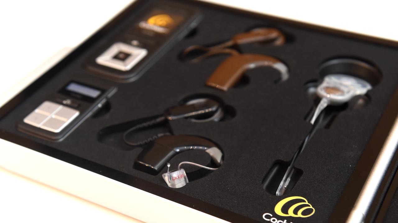 The Cochlear Nucleus 6 System on display