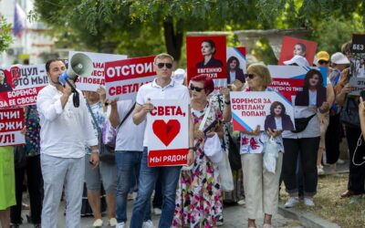 Fugitive Moldovan offers cash to anti-govt protesters