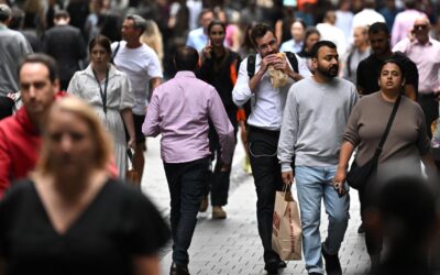 Unions urge four-day work week ahead of economic summit