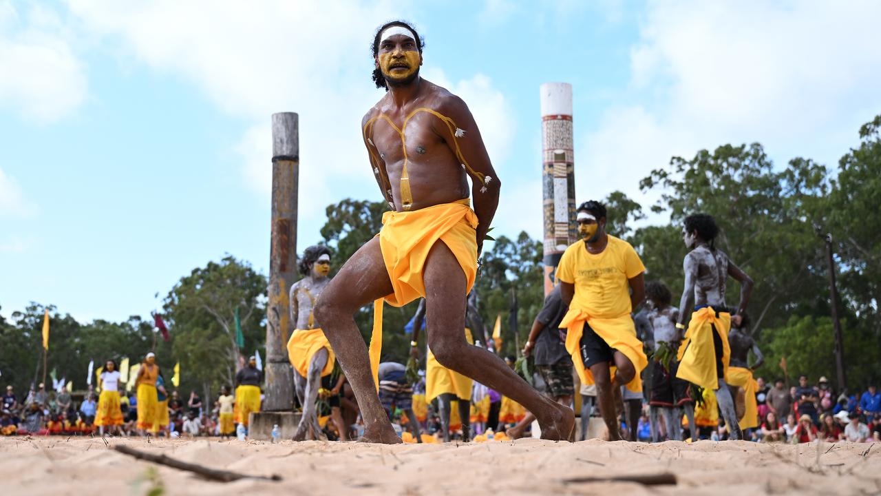Members from the Gumatj clan of the Yolngu people