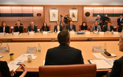 Red tape ‘win-wins’ at summit ahead of thorny AI issue