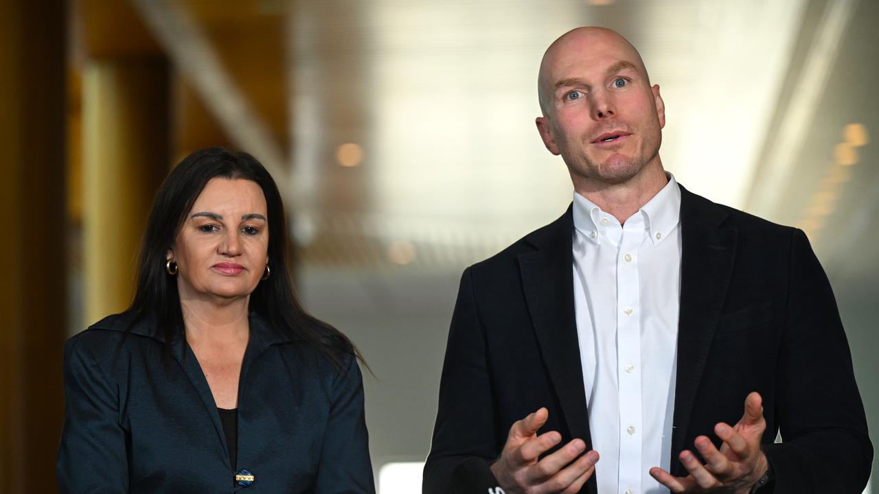Senators Jacqui Lambie and David Pocock