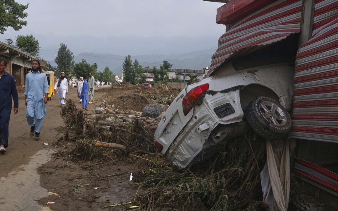 More than 300 people dead in Pakistan after floods