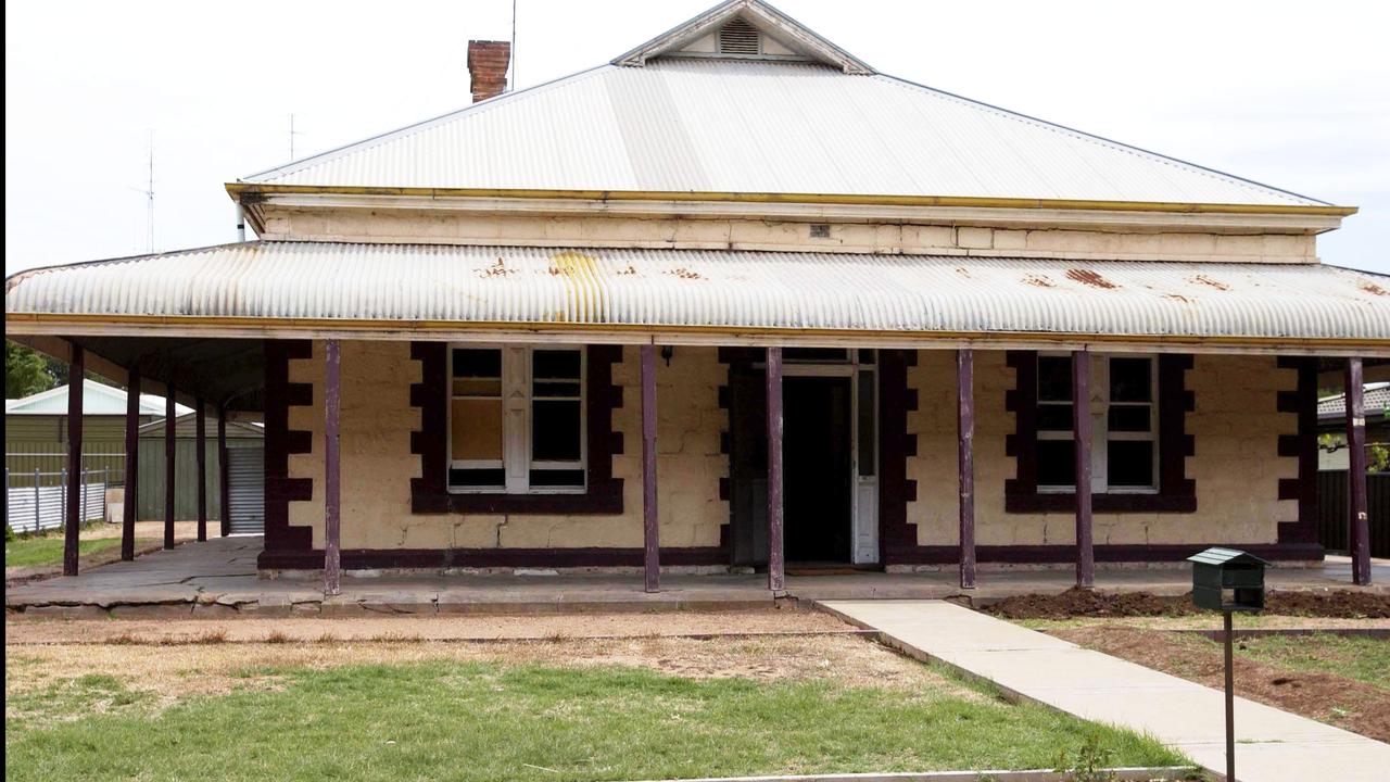 Snowtown building