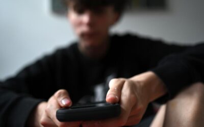 Social media bans and age restrictions ‘can be done’