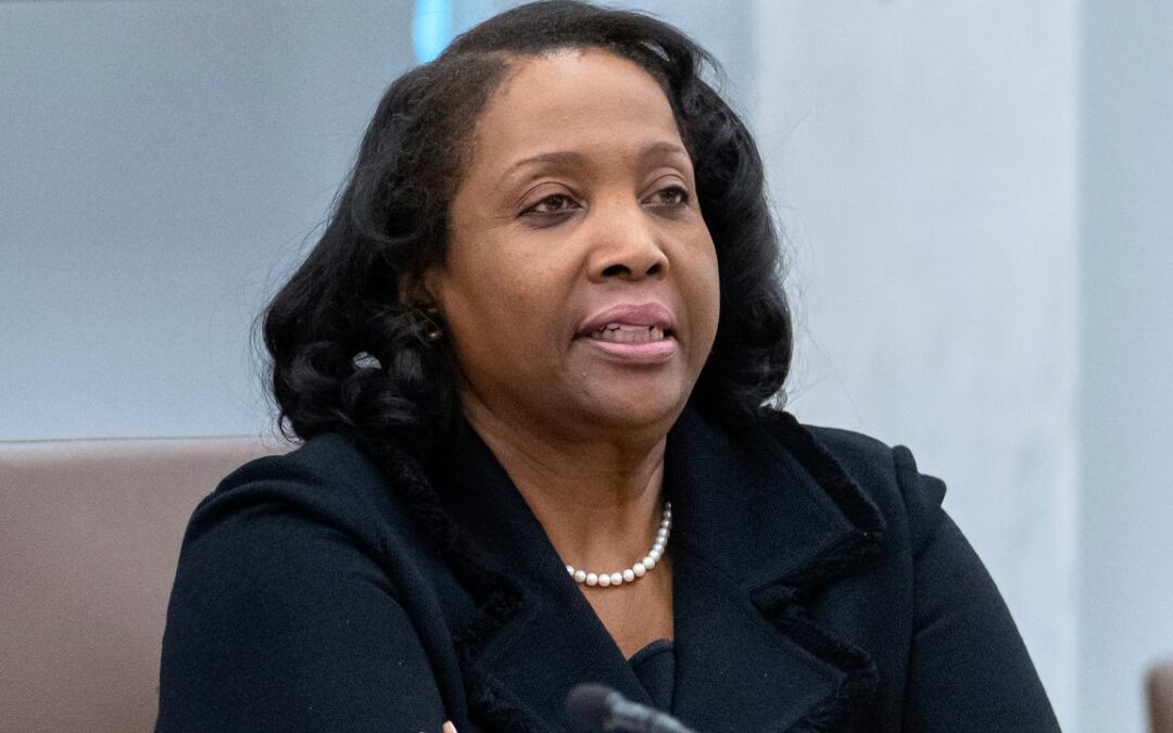 Fraud claims countered against US Fed governor
