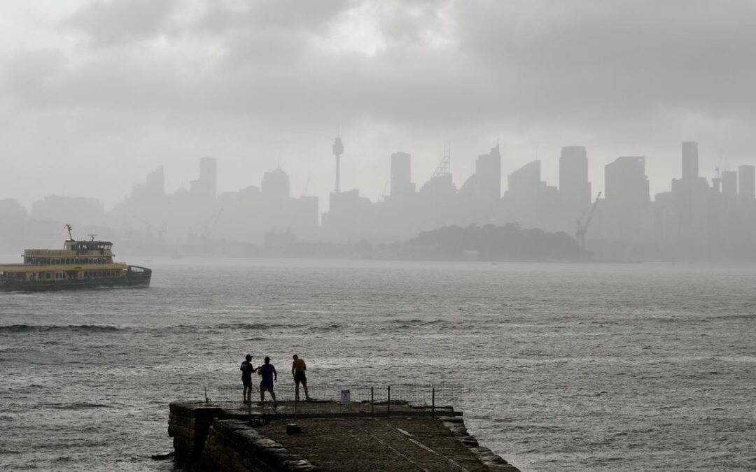 ‘Confronting’ climate risk report goes under microscope