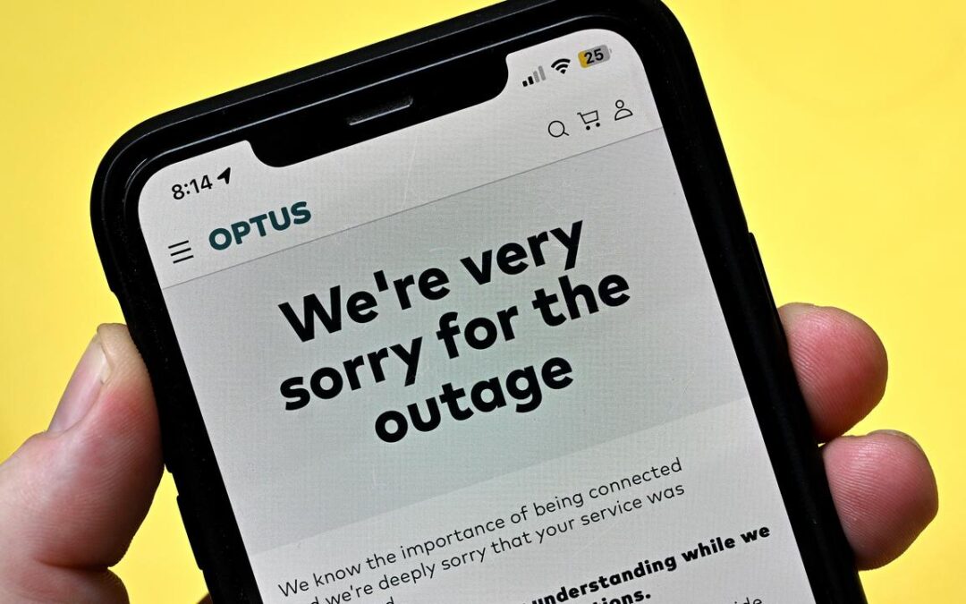 Optus boss answers calls to quit as outage fiasco grows