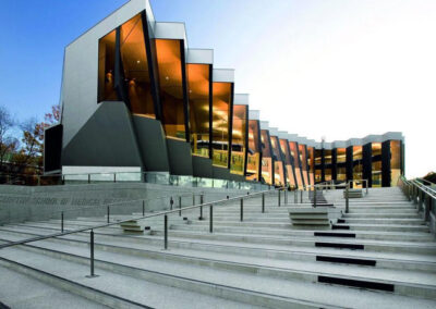 Uni finances. ANU and the commercialisation of higher ed