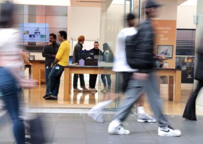 Consumer confidence dips as households slowly recover