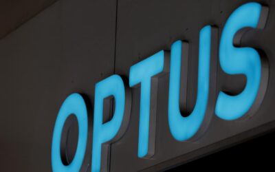 Three die in Optus triple zero glitch that hit hundreds
