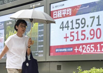 Tech boost lifts Japan,Taiwan shares amid Fed cut hopes