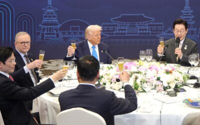 Trump heaps praise on Albanese at diplomatic dinner