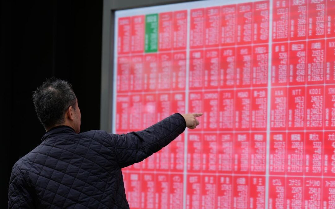 Asia shares poised for seventh straight month of gains