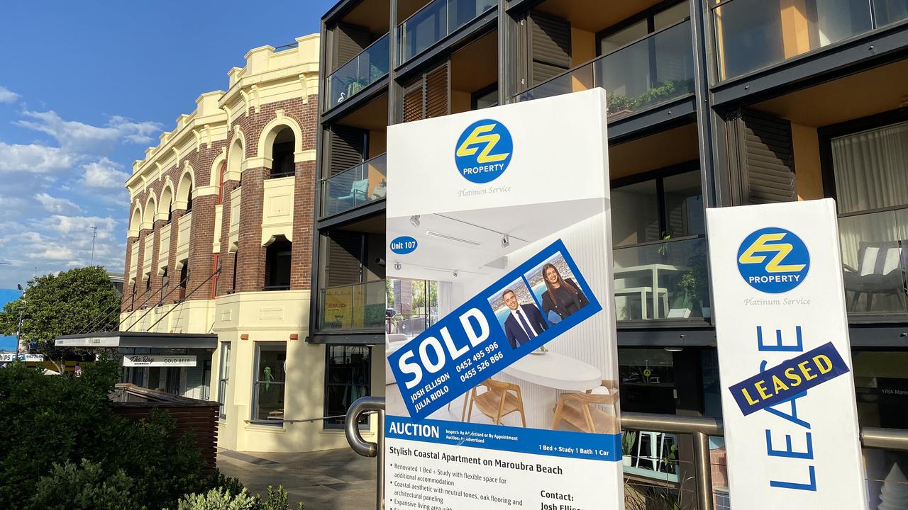 A for lease and for sale sale sign (FILE IMAGE)