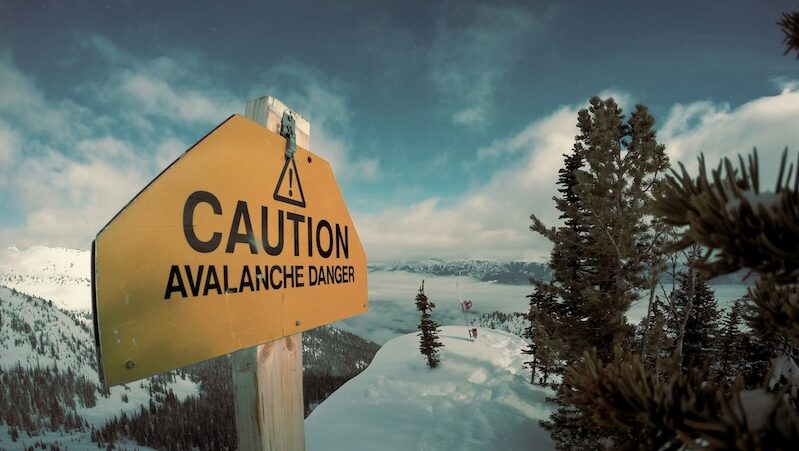 Snowy cost avalanche. Image: Nicolas Cool, Unsplash