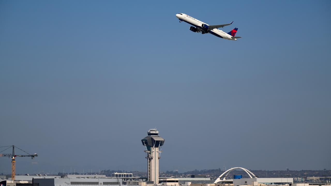 A Delta plane takes off at LAX