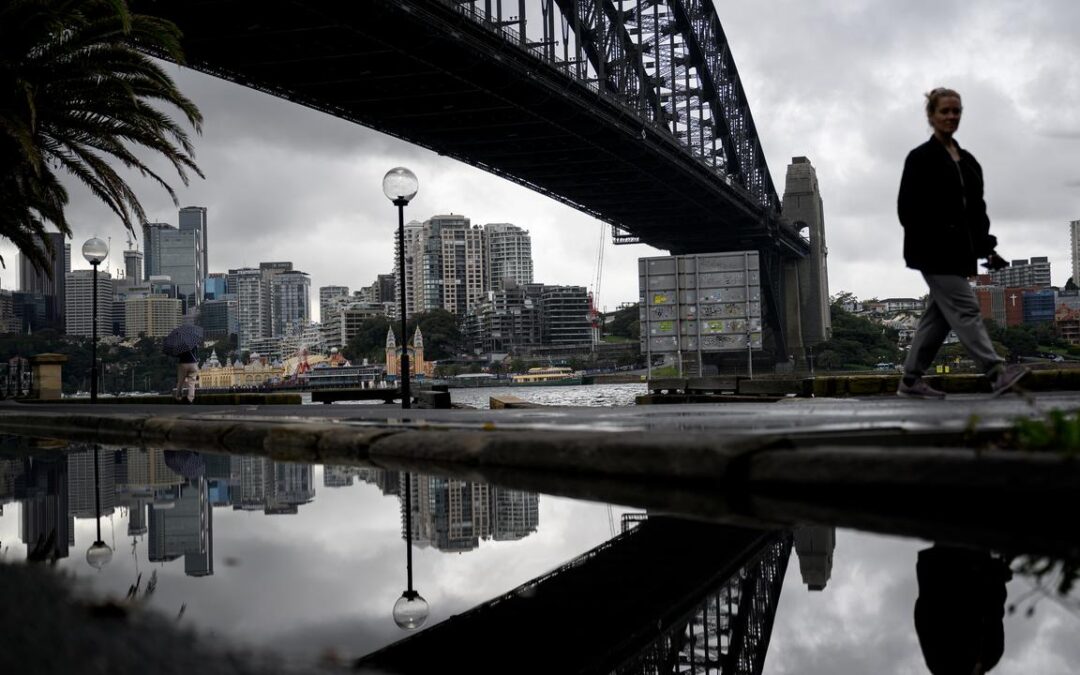 Signs labour market outlook gloomier than RBA thinks