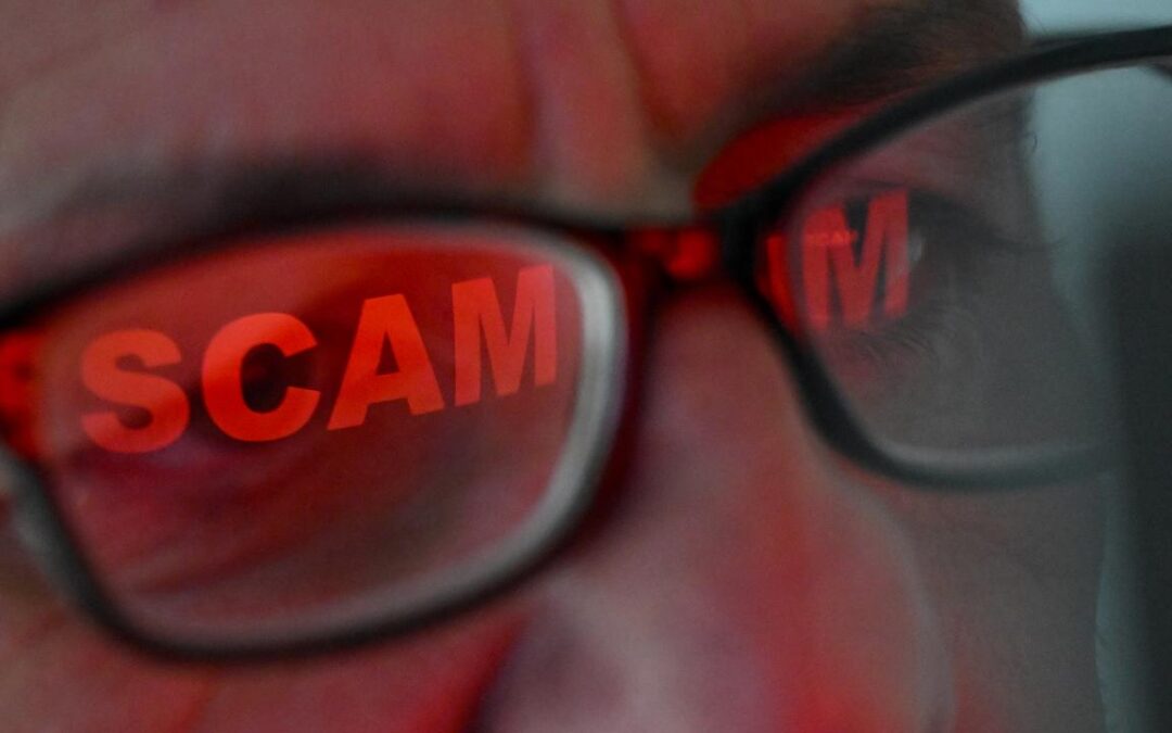 Scams spike as Aussie shoppers hunt for online bargains