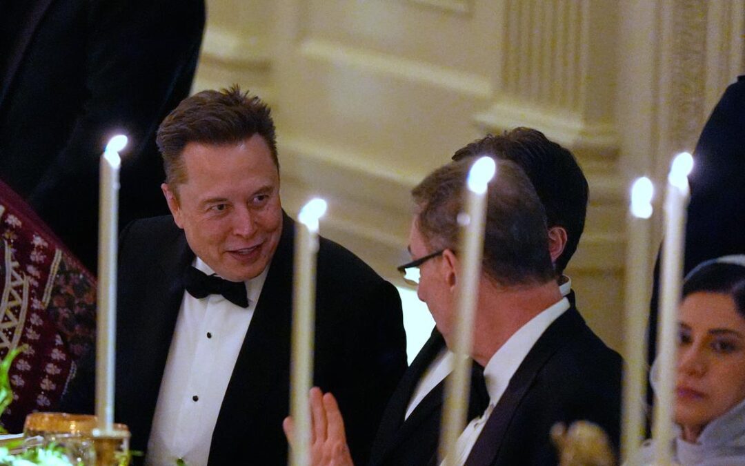 Elon Musk back in the fold at Saudi crown prince dinner
