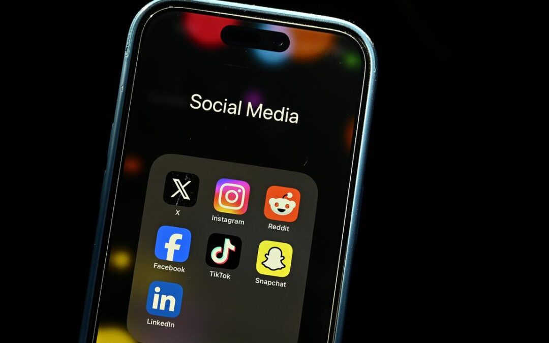 Reddit to be captured under social media ban for kids