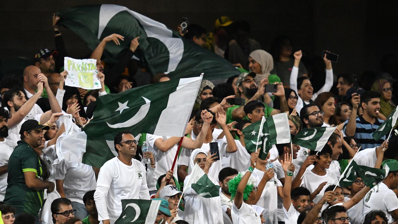 Pakistan cricket fans at The Gabba (file)