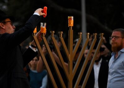 Heartbroken Bondi mourners light path out of darkness