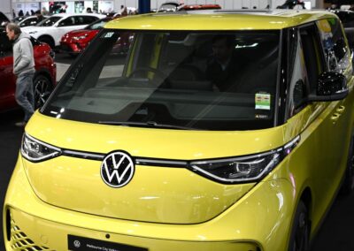 VW to roll out self-driving electric minibus in Oslo
