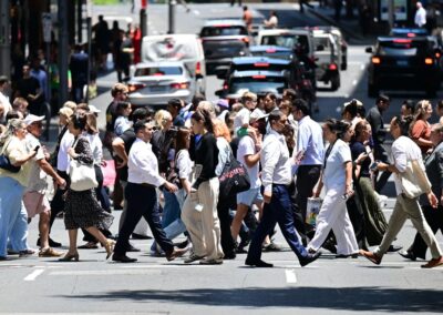 International report to hover over domestic economy