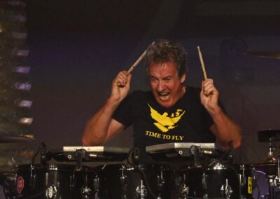 ‘Irreplaceable’: Midnight Oil drummer Rob Hirst dies