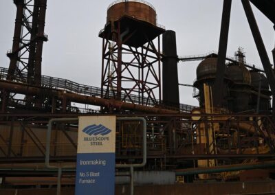 Takeover target woos shareholders with special dividend