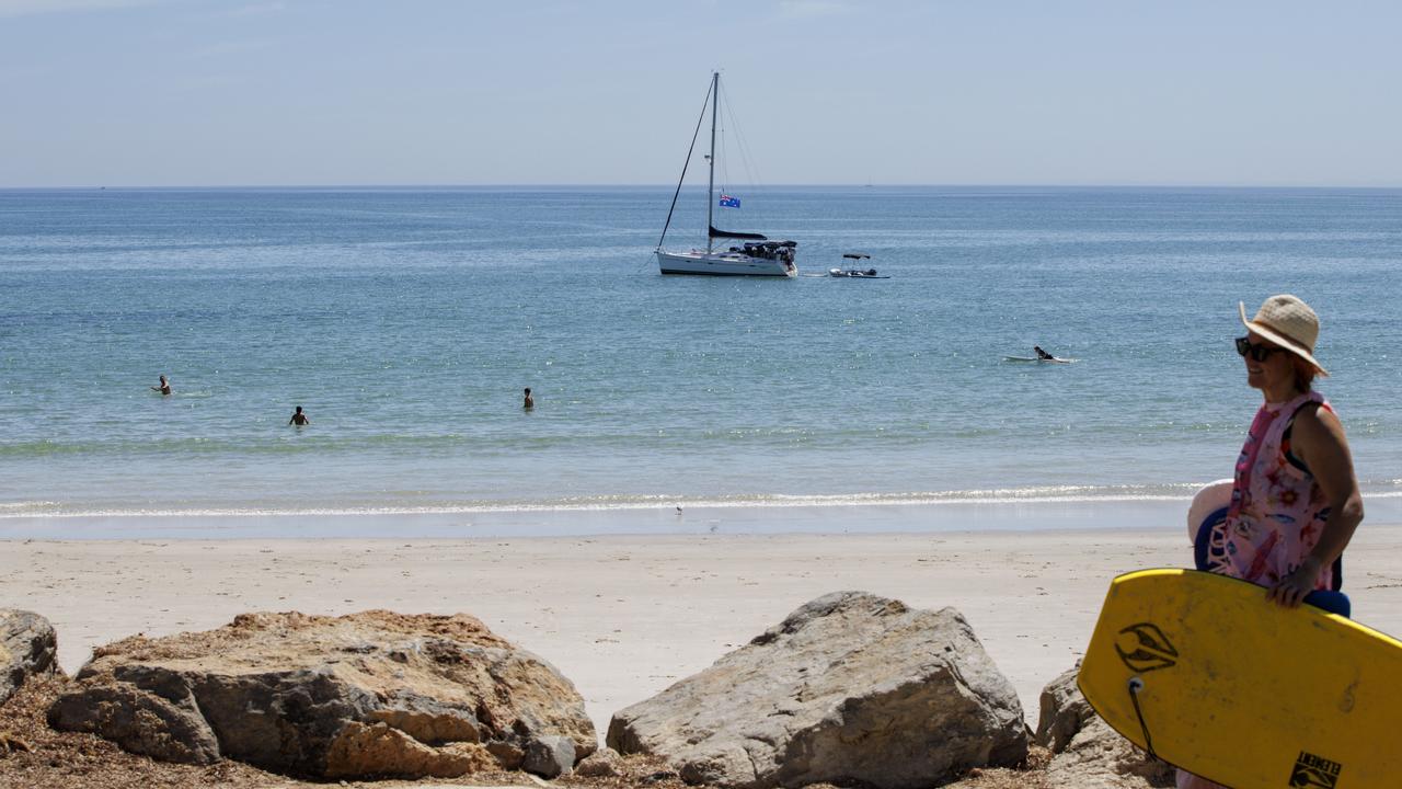 Extreme heat limited beach goers at Glenelg North in Adelaide