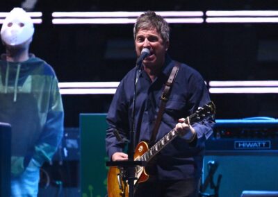 Super sales, pop giants get national economy rocking