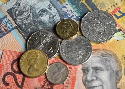 ‘Struggling in silence’: Aussies’ shame driving up debt
